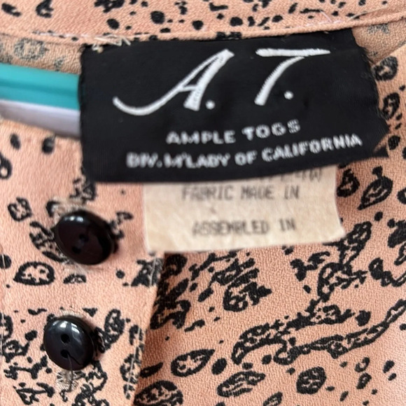 Vintage A. T. Ample Togs M'Lady Of California High/Low Top/Tunic Size 44/24 W - Picture 3 of 9